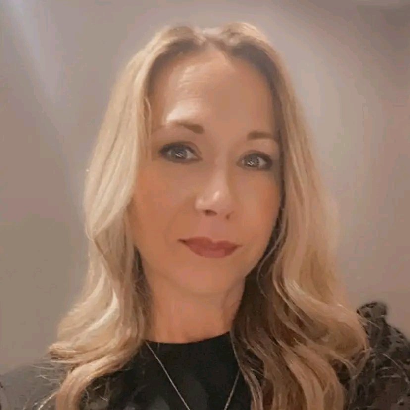 Jennifer Simone